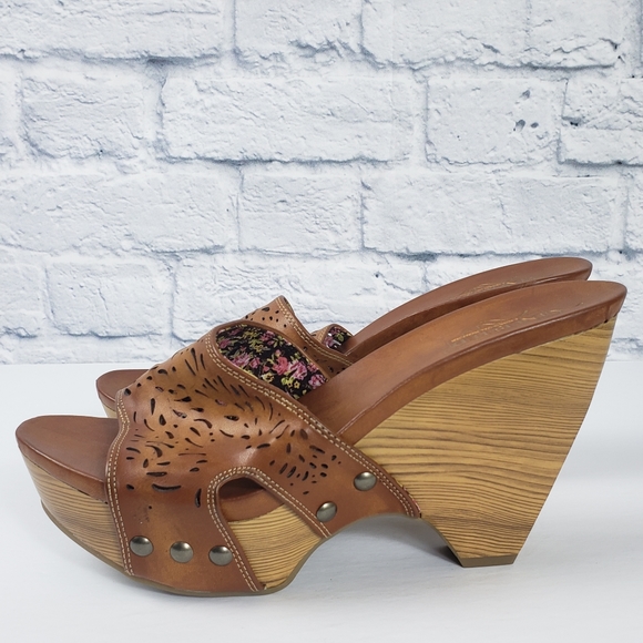 Unlisted by Kenneth Cole mules - Picture 3 of 8